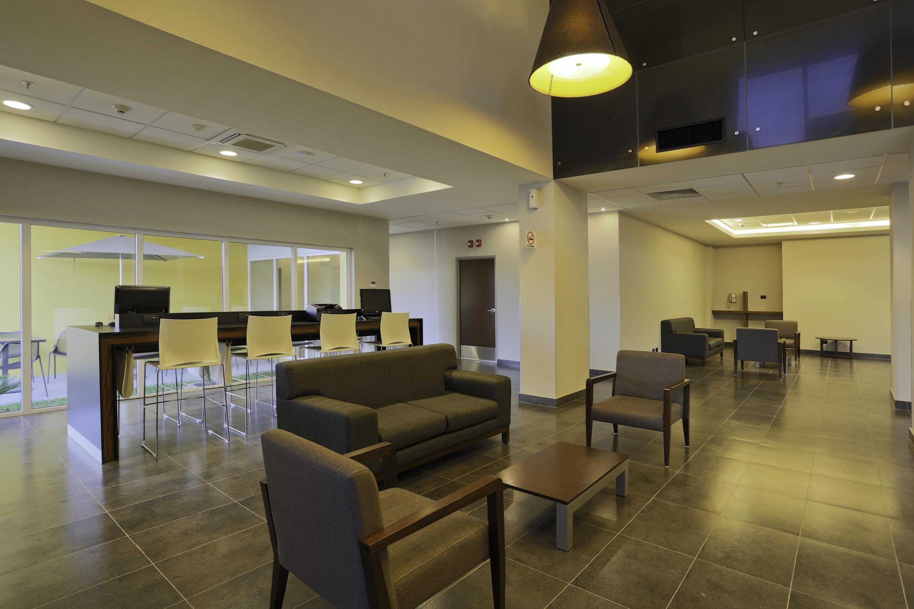 City Express By Marriott Irapuato Norte Exteriör bild